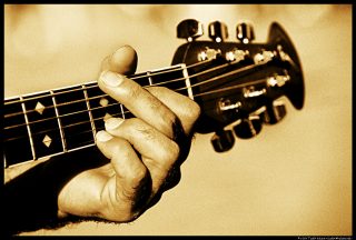 playing-guitar-1500x10001
