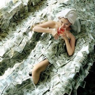 Girl_Money_Pool