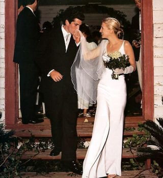 img-carolyn-bessette-JKF