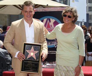 matt-damon-w-mother