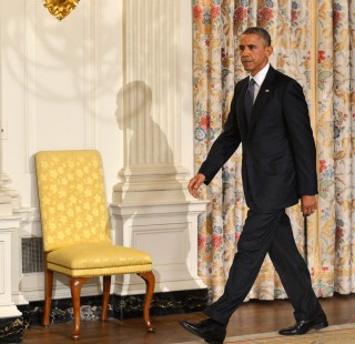 gallery-1436479763-michelle-obama-state-dining-room-makeover-02