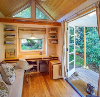 These-People-Live-In-Houses-Smaller-Than-Your-Bedroom32__880