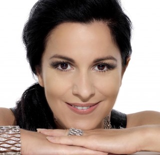 angela-gheorghiu-photo-01