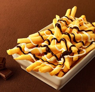 mcdonalds-chocolate-fries-japan-1