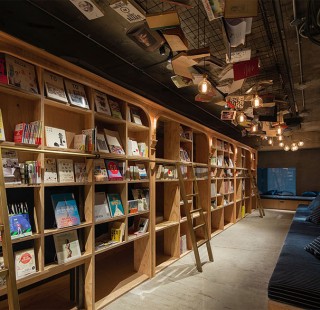 library-hotel-book-bed-tokyo-7